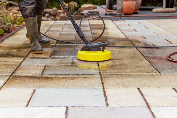 Best Pool Deck Cleaning  in Kenmore, WA
