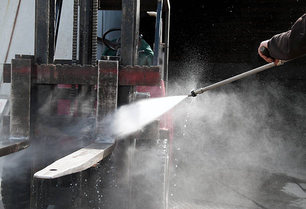 Best Factory Floor Cleaning  in Kenmore, WA